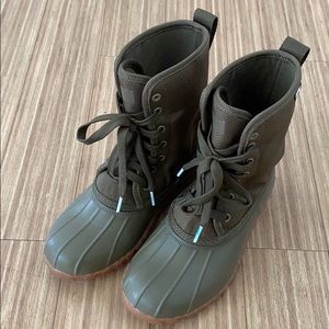 Native Jimmy Citylight Military Green size 7/37